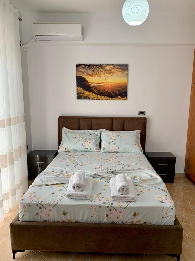 Maxus Apts Sarandë Exterior foto