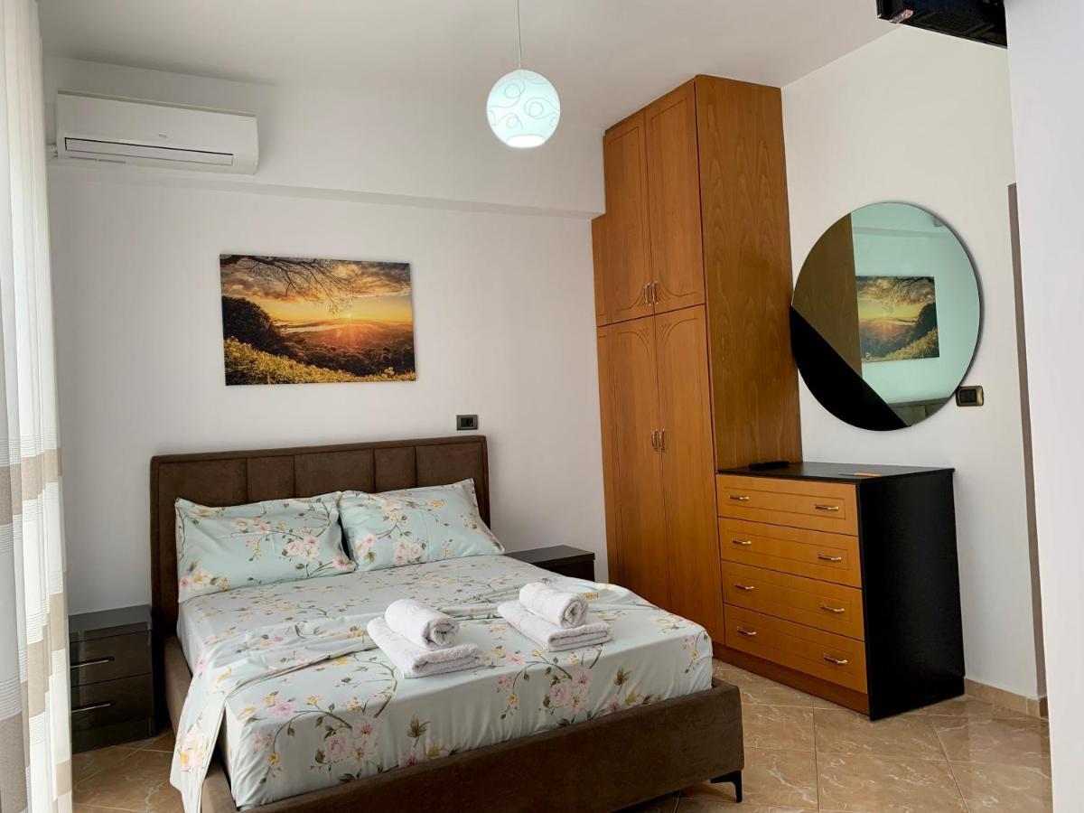 Maxus Apts Sarandë Exterior foto