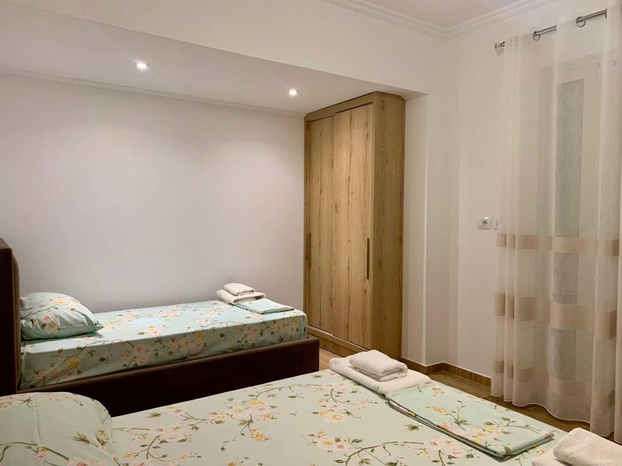 Maxus Apts Sarandë Exterior foto